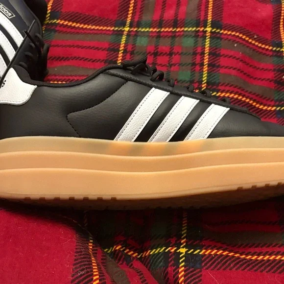 Adidas Black and White Sneakers VL Court Bold - Picture 7 of 7